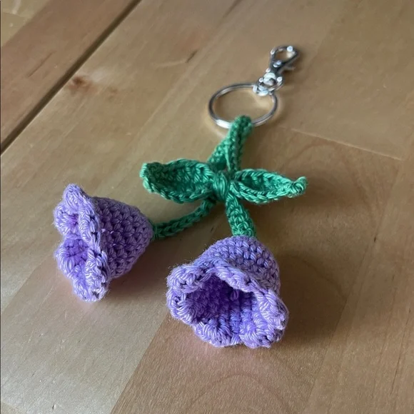 Handcrafted Crochet Lily of the Valley Bag Charm with Flower Accessory Keychain - Picture 4 of 8
